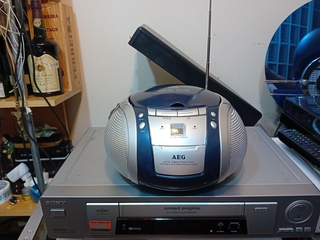 Radio portatil ÁEG