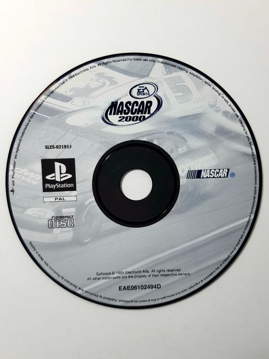 NASCAR 2000 (PS1)