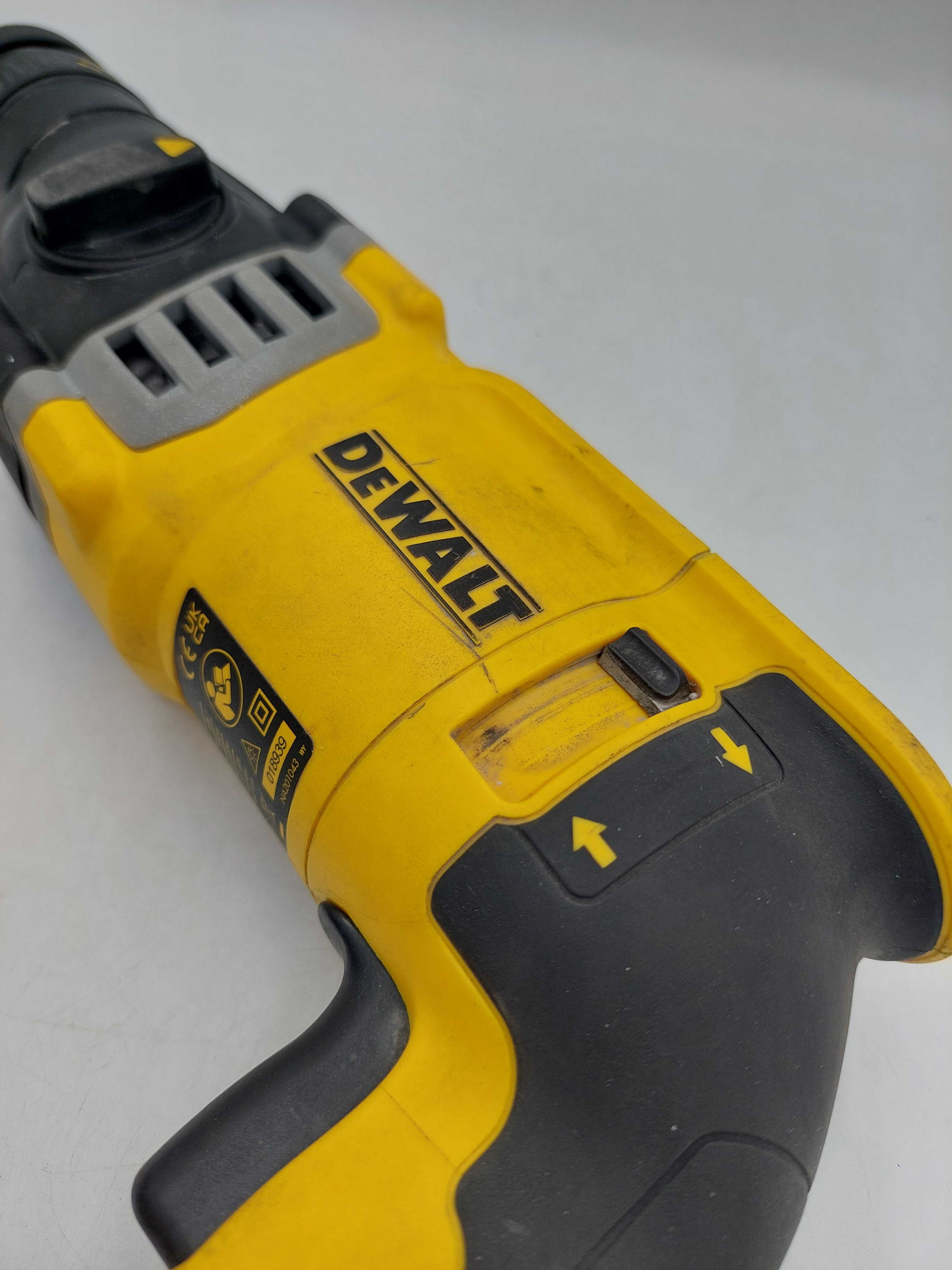 Młotowiertarka DeWalt D25144K