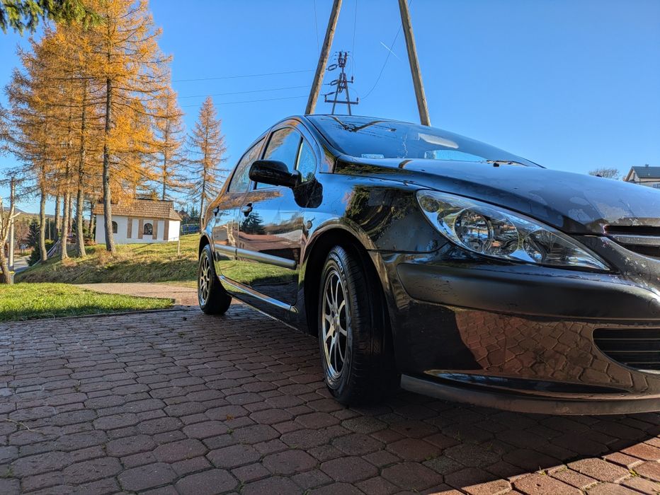 Samochód Peugeot 307 rocznik  2002