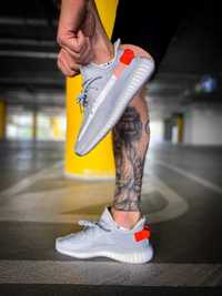 Чоловічі повсякденні кросівки Adidas Yeezy Boost V2 "Tali Light"