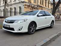 Toyota Camry 2015 года