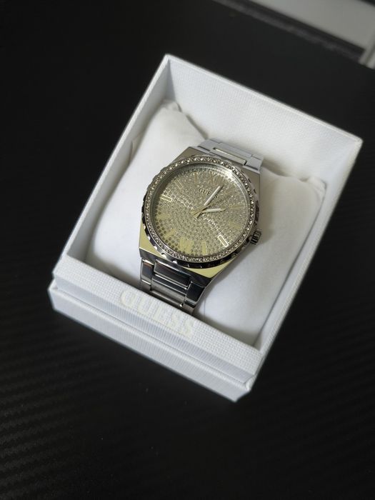 Zegarek GUESS srebny