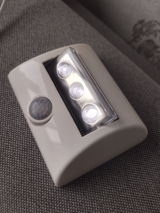 Светильник магнитный osram