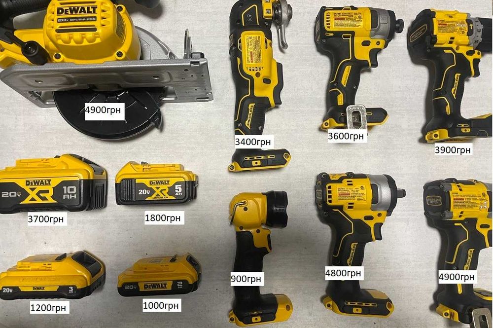Інструмент Dewalt