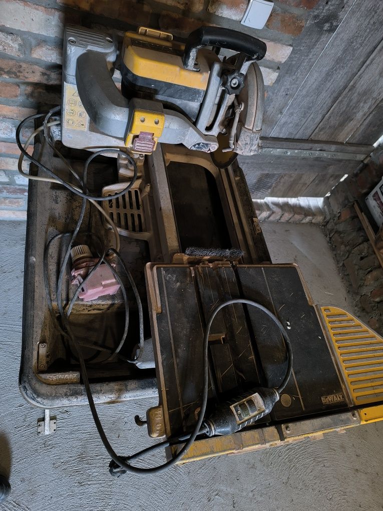 Przecinarka do płytek Dewalt d 24000