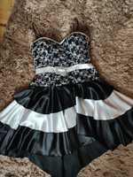 Piękna sukienka czarno-biała z gorsetem Rozm.40