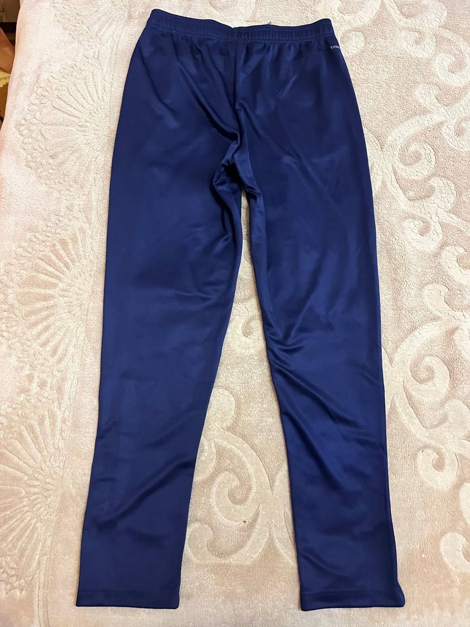 Штани від Adidas Tapered Fit Typical Football Fit