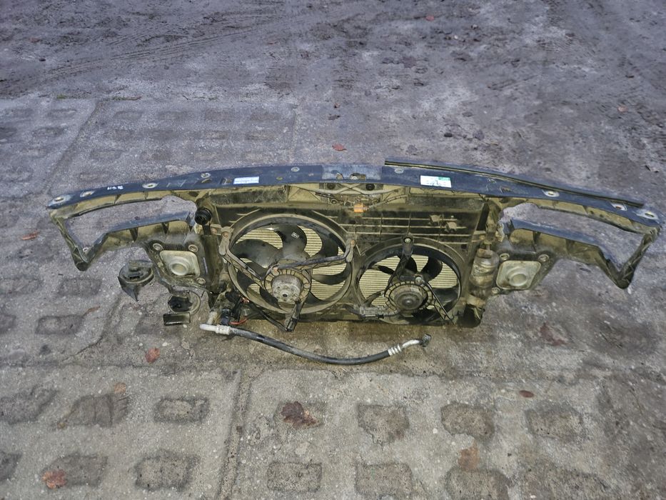 Pas przedni wzmocnienie czołowe chłodnice belka audi A3 8L LIFT 1.6 1.