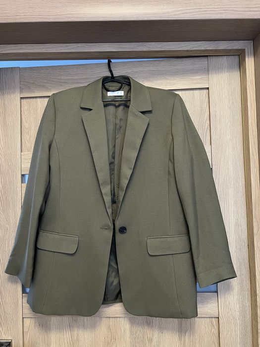 Жіночий піджак