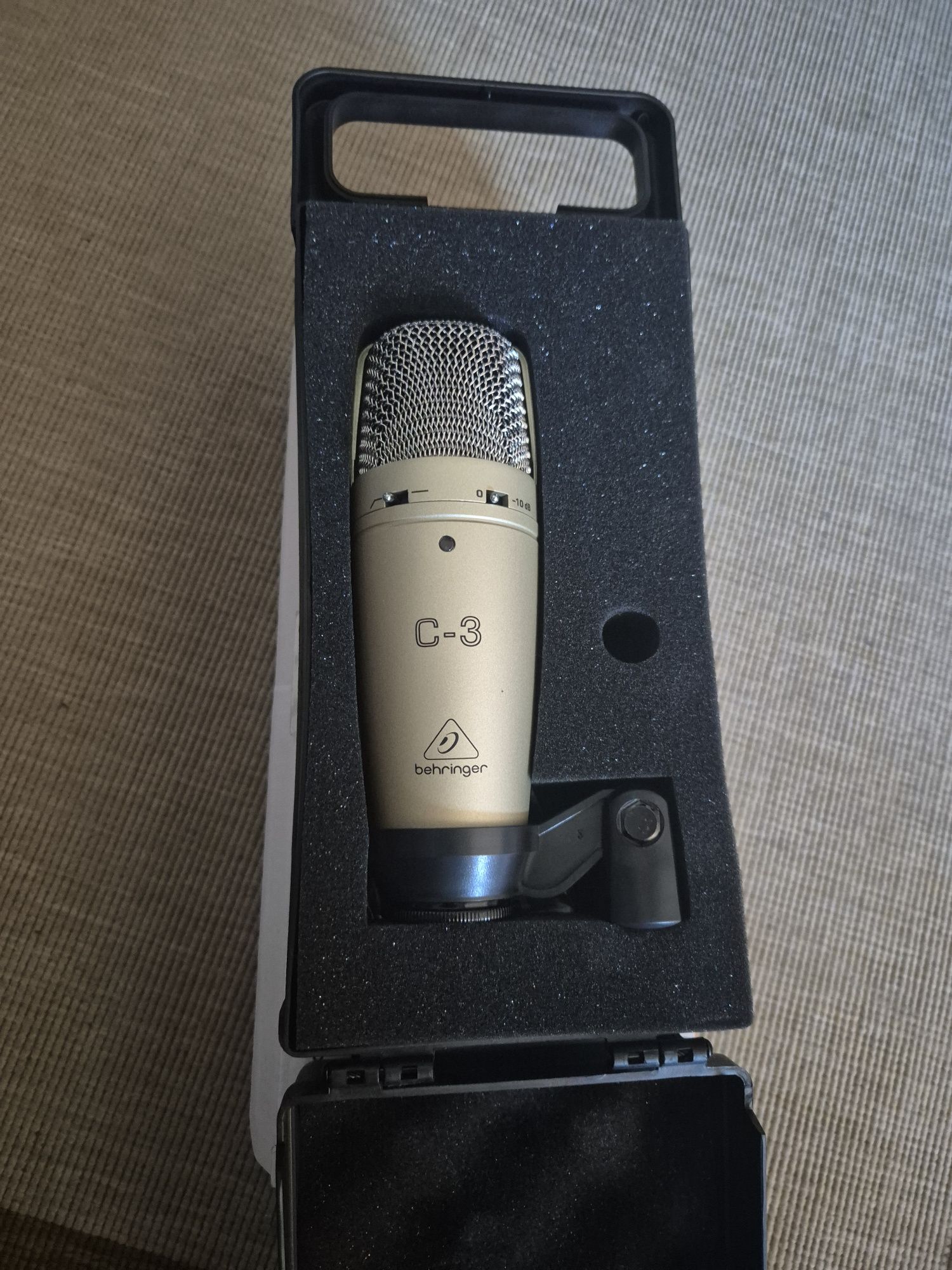 Interface + Microfone Behringer NOVOS