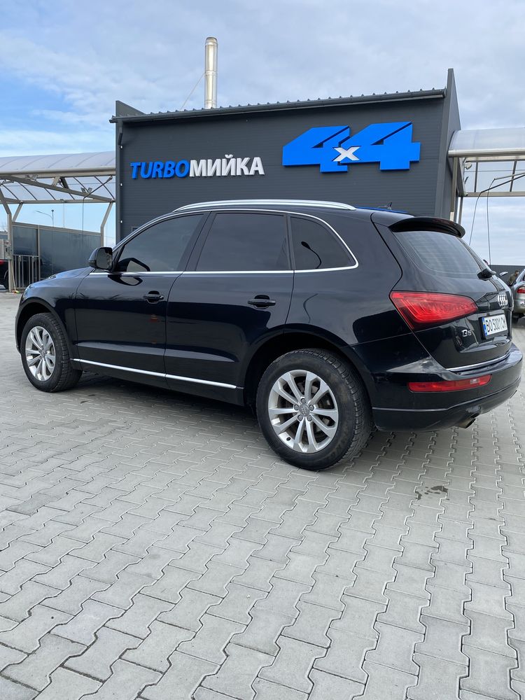 Продам Audi Q5 2013