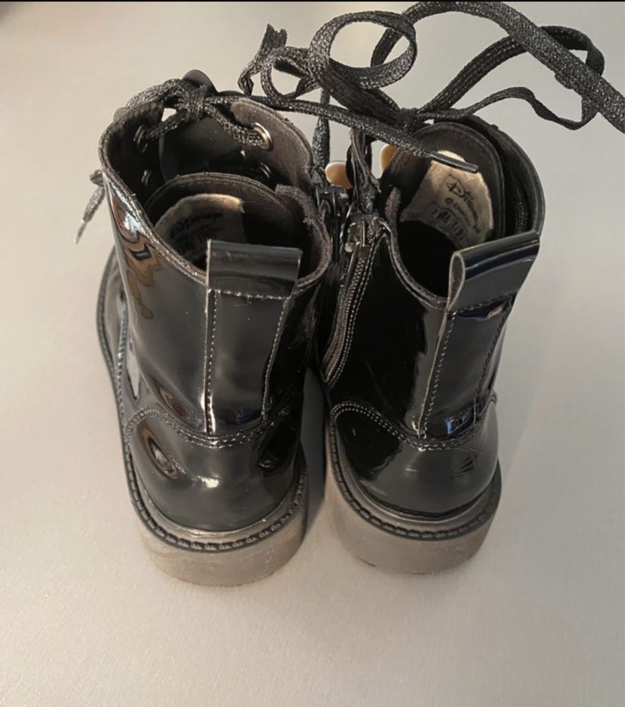 Buty Zara Kids rozmiar 33 Disney lakierowane botki z Myszką Minnie