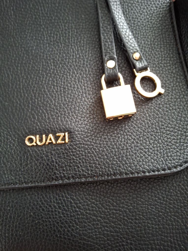 Piękny czarny damski plecak Quazi.