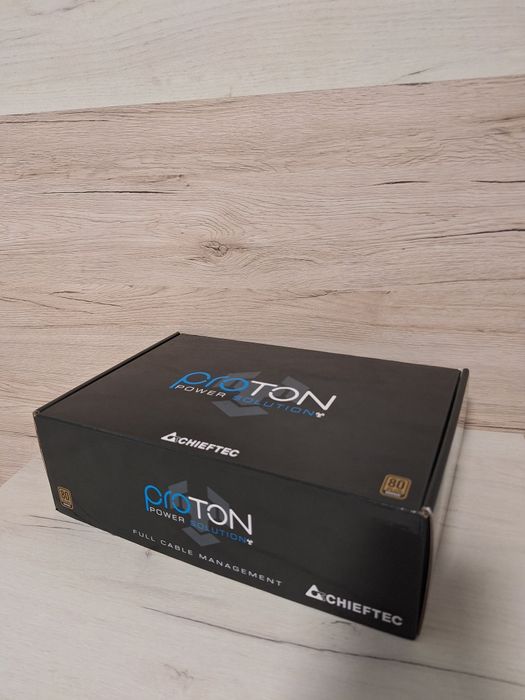 Chieftec Proton BDF-1000C блок живлення