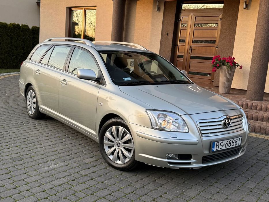 Toyota Avensis 1.8 Benz 129KM Pierwszy właściciel w Polsce, Oryginalny lakier.