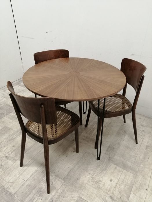 stolik kawowy kawiarniany kuchenny  mały okrągły orzech jadalnia loft