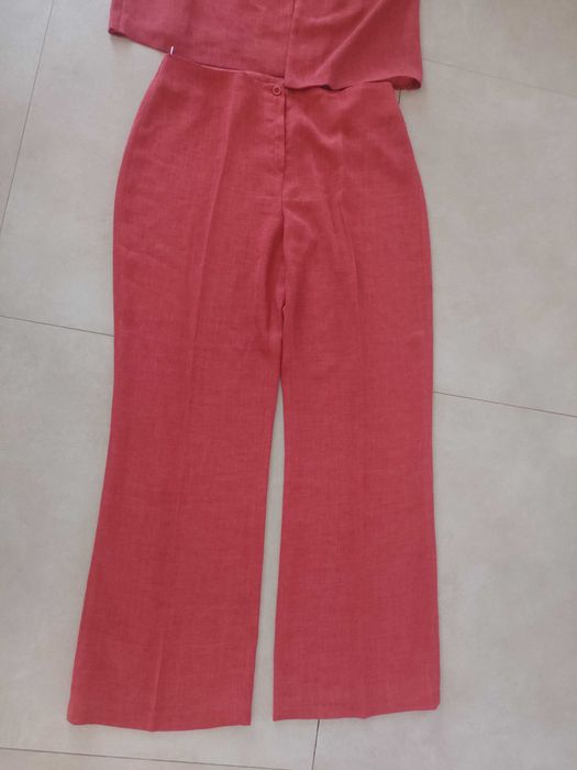 Komplet damski  ze spodniami