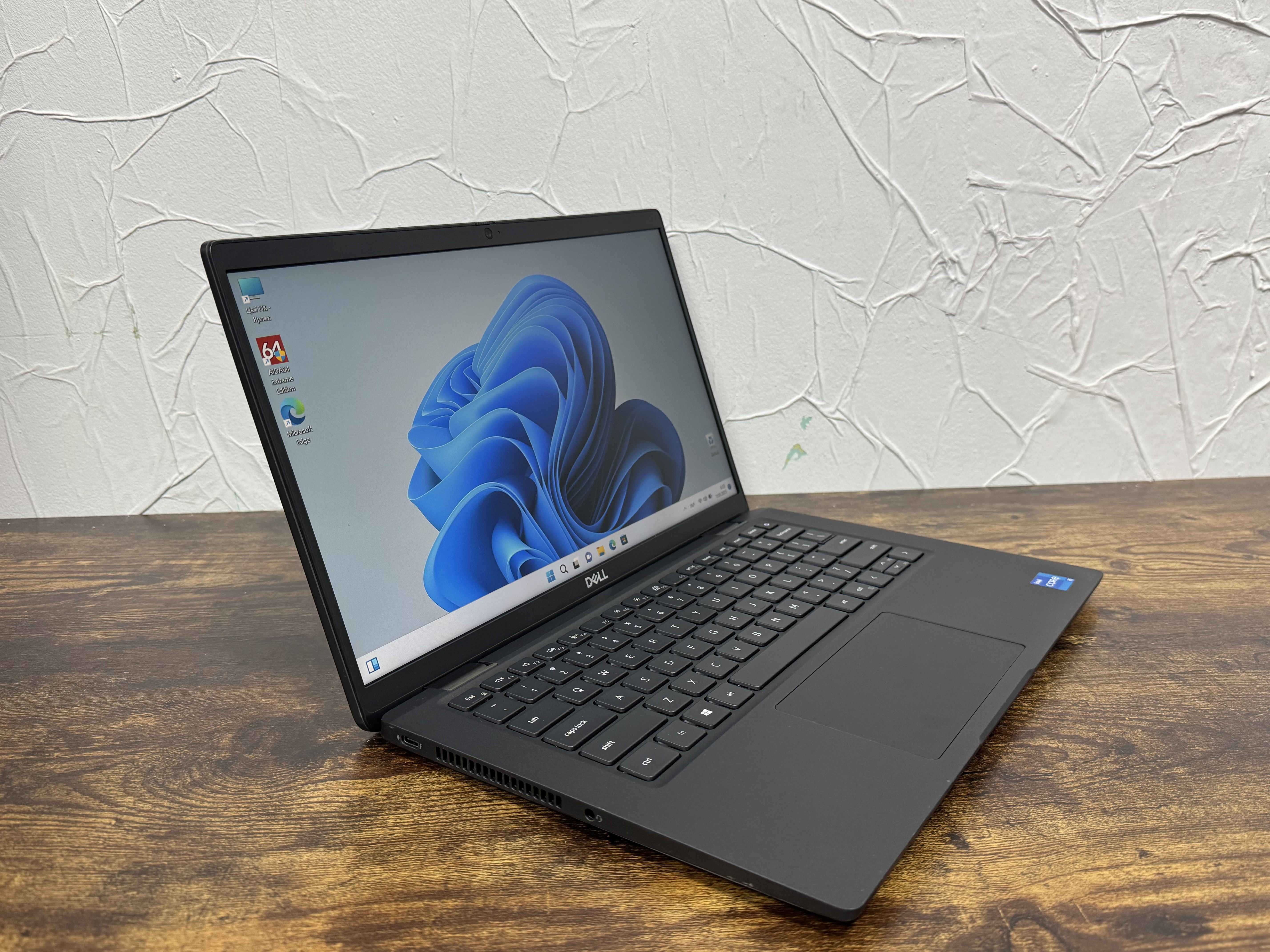 Dell Latitude 7420 - Intel Core i5-1145G7, 16-256GB SSD, 14" Full HD
