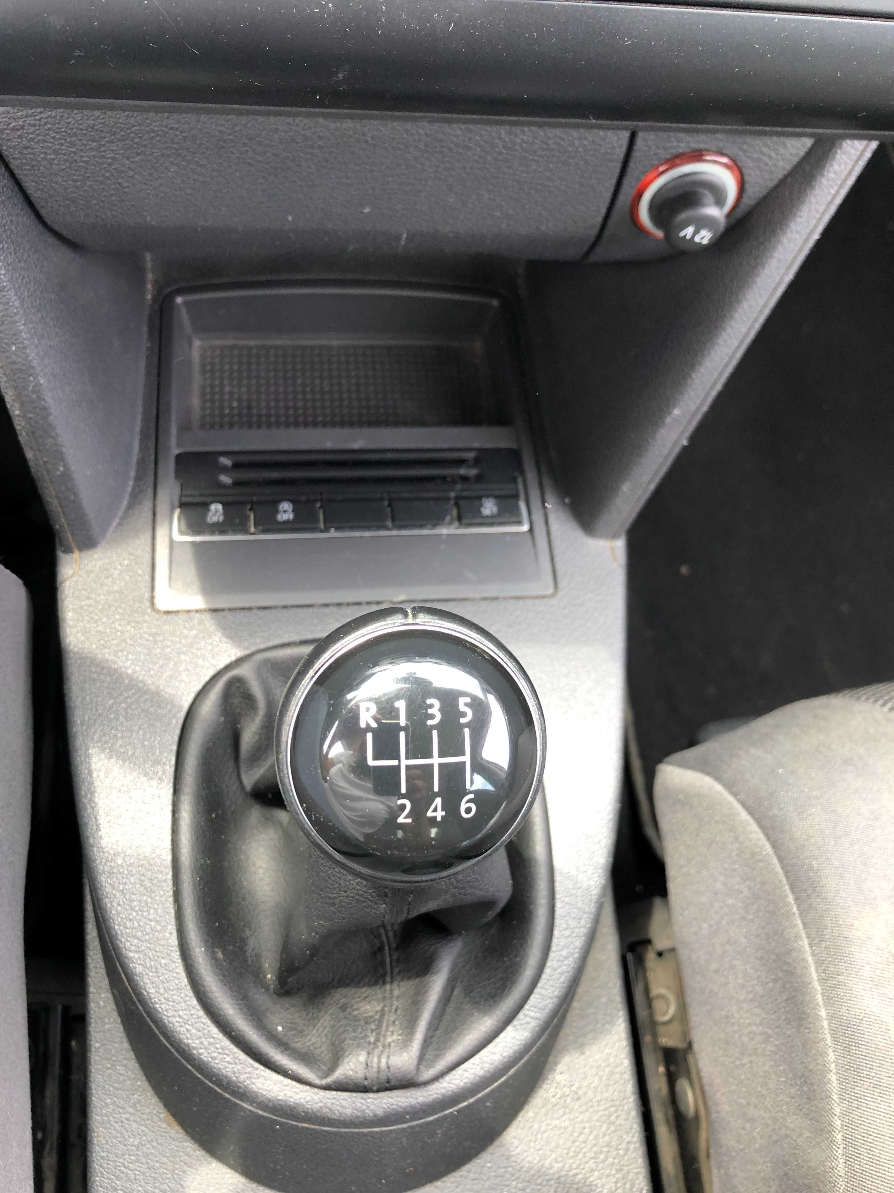 Volkswagen Touran 5 lugares