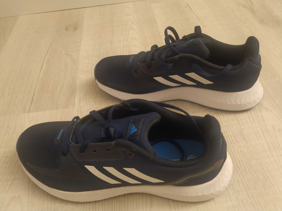 Sapatilha Adidas azul- escuro Running (38 )