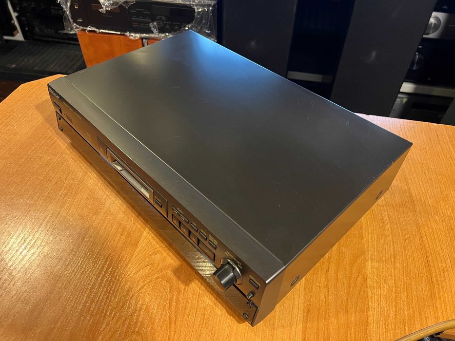 Odtwarzacz MiniDisc Technics SJ-MD100 Audio Room