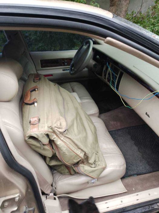 Продаётся Cadillac Fleetwood, 1995 года выпуска.