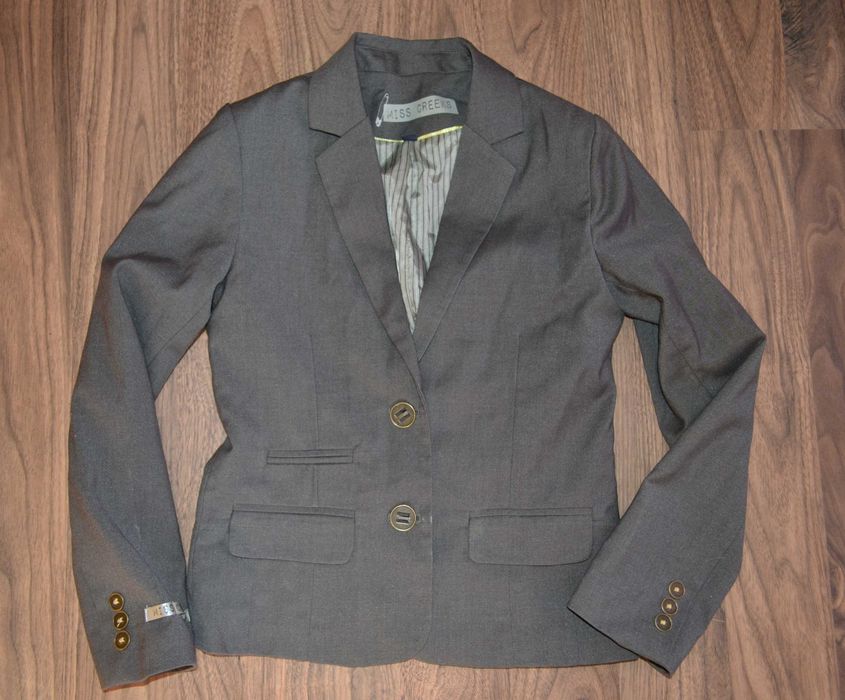 Пиджак, школьный пиджак  для девочки, рост 146 см на 10 лет