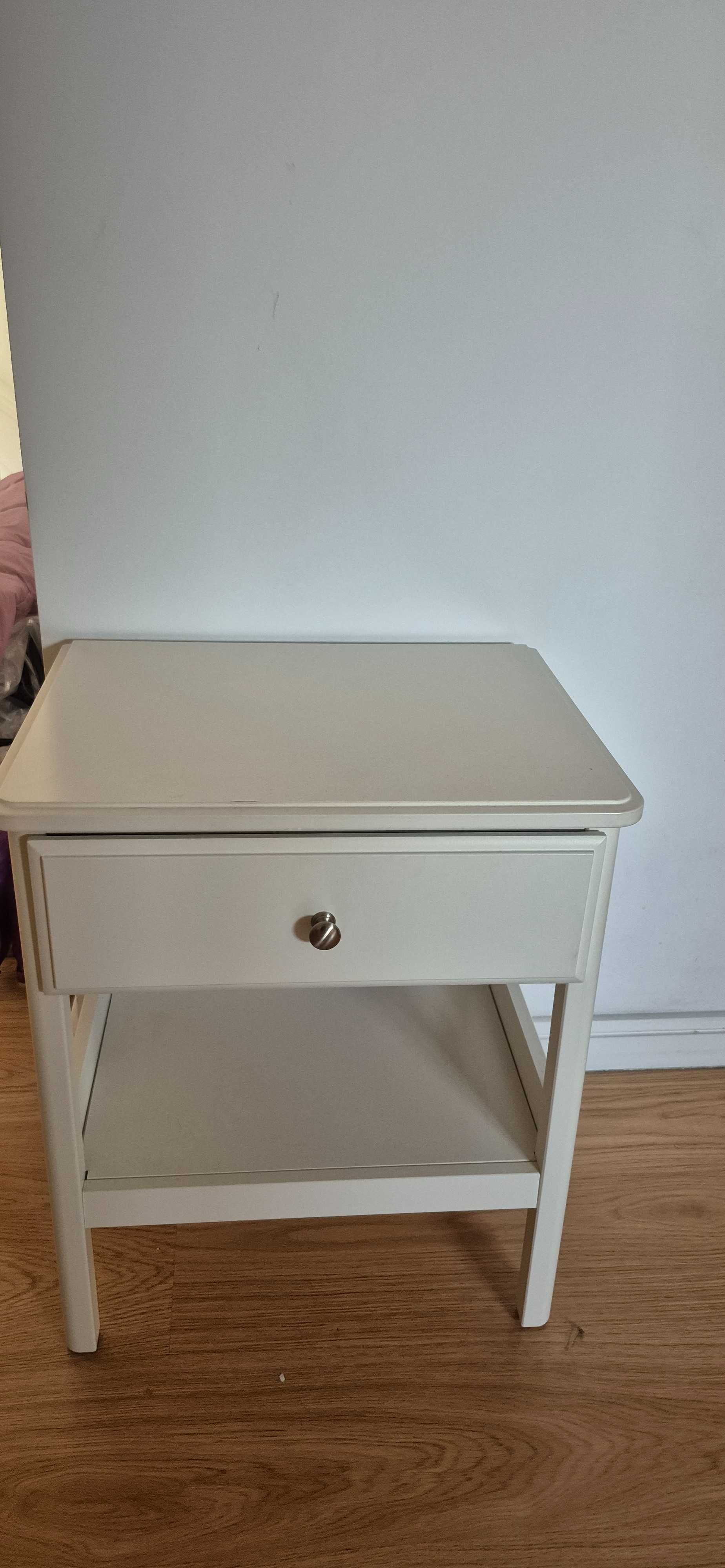 TYSSEDAL Mesa de Cabeceira 51x40