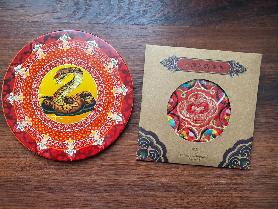 3шт Підставки під гаряче в Китайському Стилі червоні вишиті змія