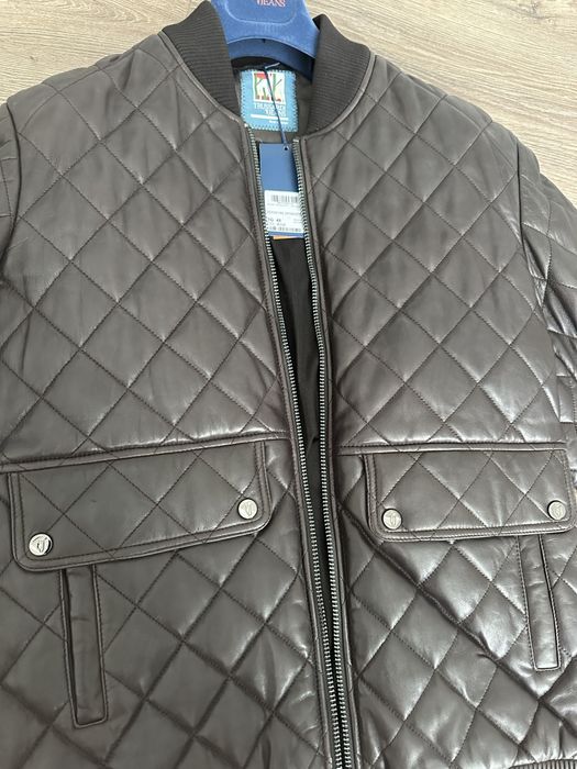 Курточка кожанная , кожанка, бомбер ,Trussardi