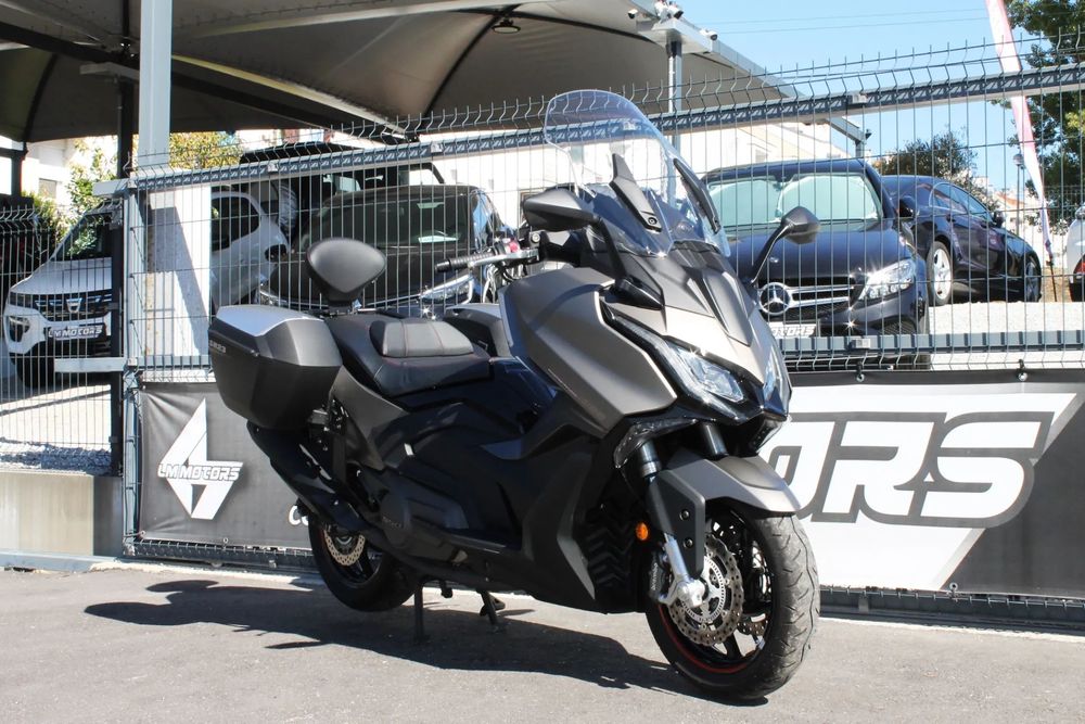 Kymco AK Premium