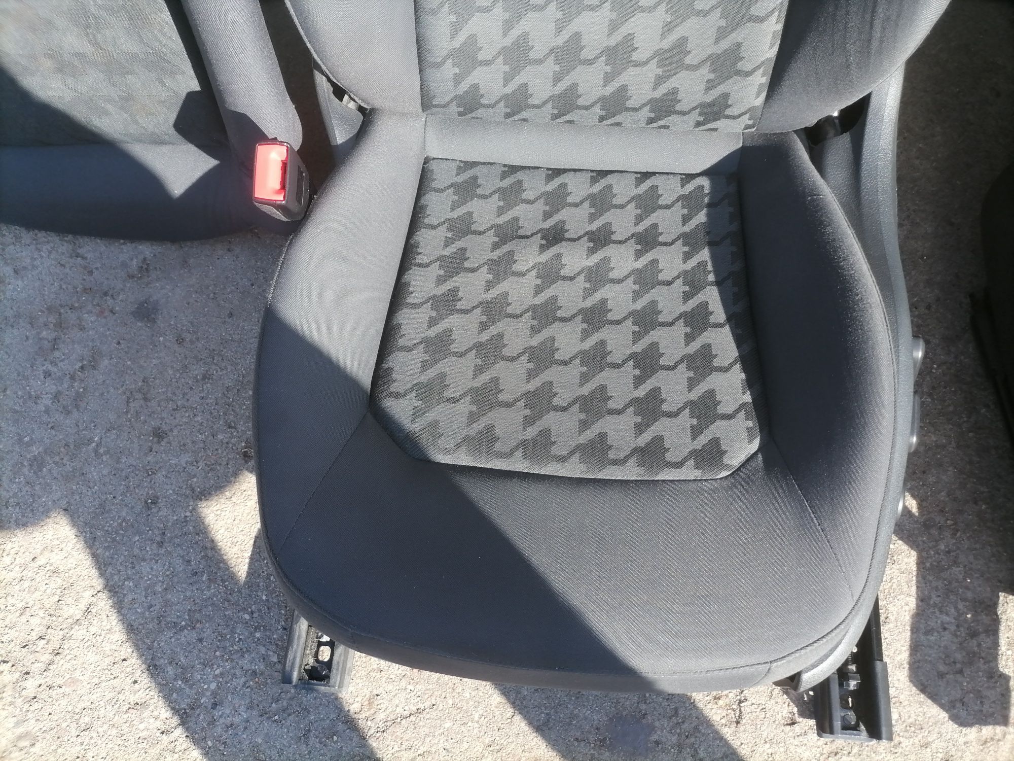 Fotele boczki Audi A3 8V Bdb stan