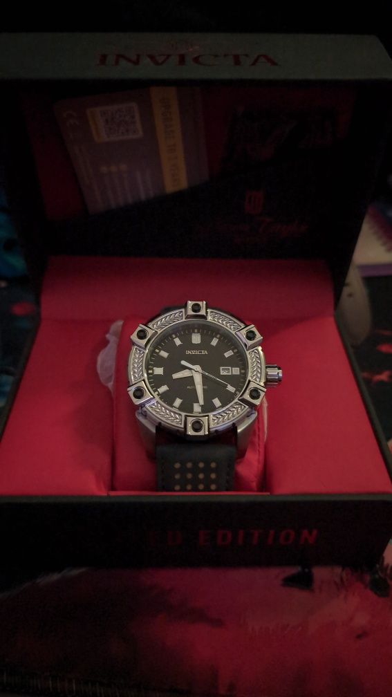 Invicta Jason Taylor 33208
Men's Automatic Watch - 50mm