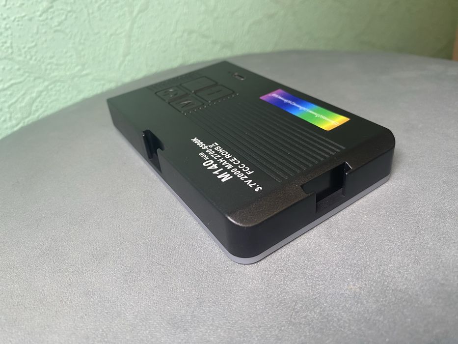 Видеосвет M140 RGB Pocket Fill Light (2000 mAh, 2700–6500K)