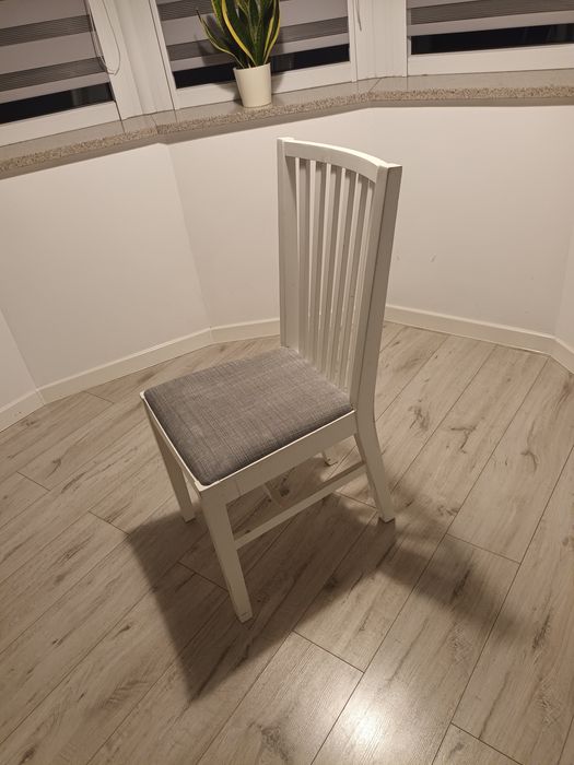 Krzesła ikea drewniane 150,00 zł za sztukę