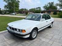 Piekna E32 BMW 740i