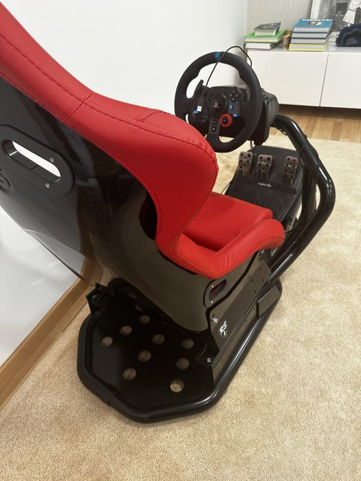 Cadeira Gaming RSeat + Volante e Pedais Logitech