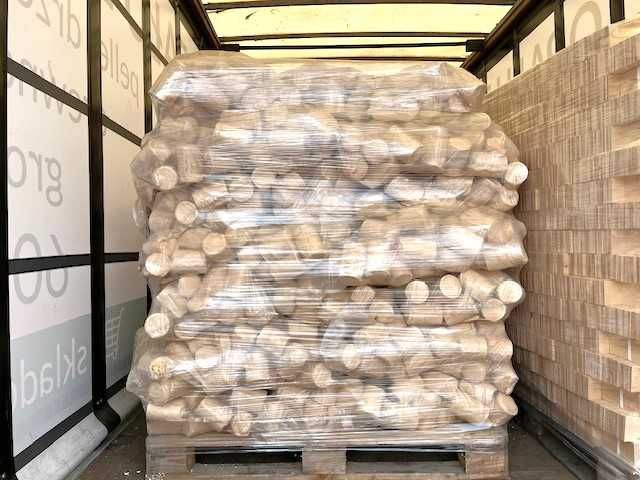 Brykiet liściasty wałek 900kg