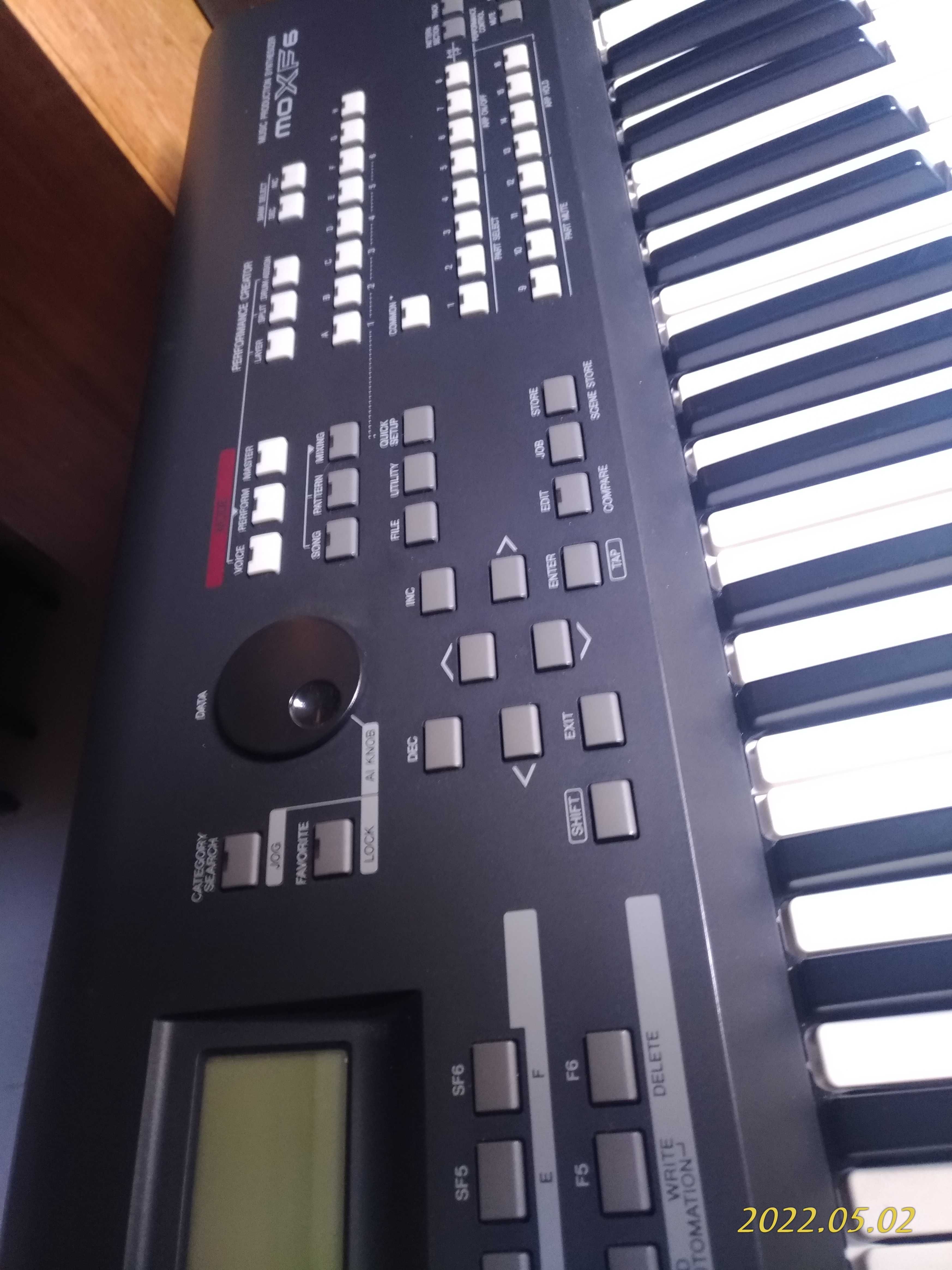 Yamaha Moxf 6 - Workstation