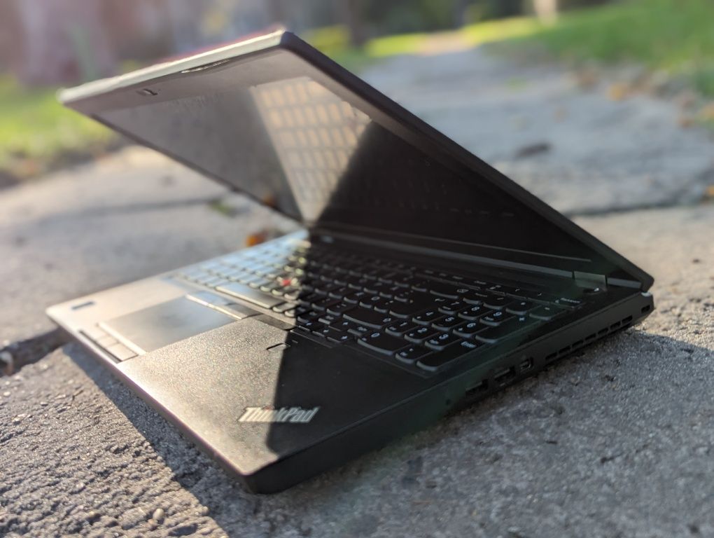 Quadro P2000M(4GB).Ноутбук Lenovo ThinkPad P52/i7-8850/32/512/15.6/IPS