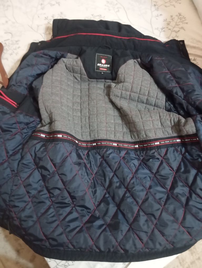 Продам куртку мужскую