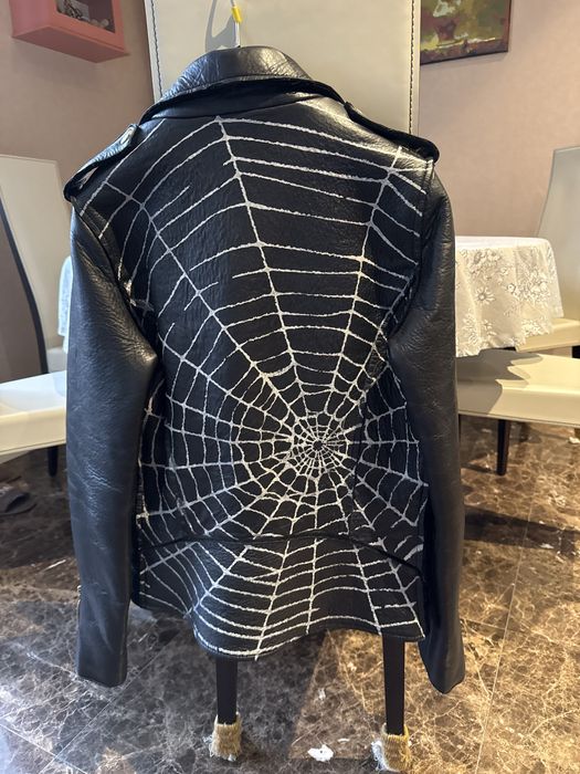 Продам шкіряну утеплену косуху!