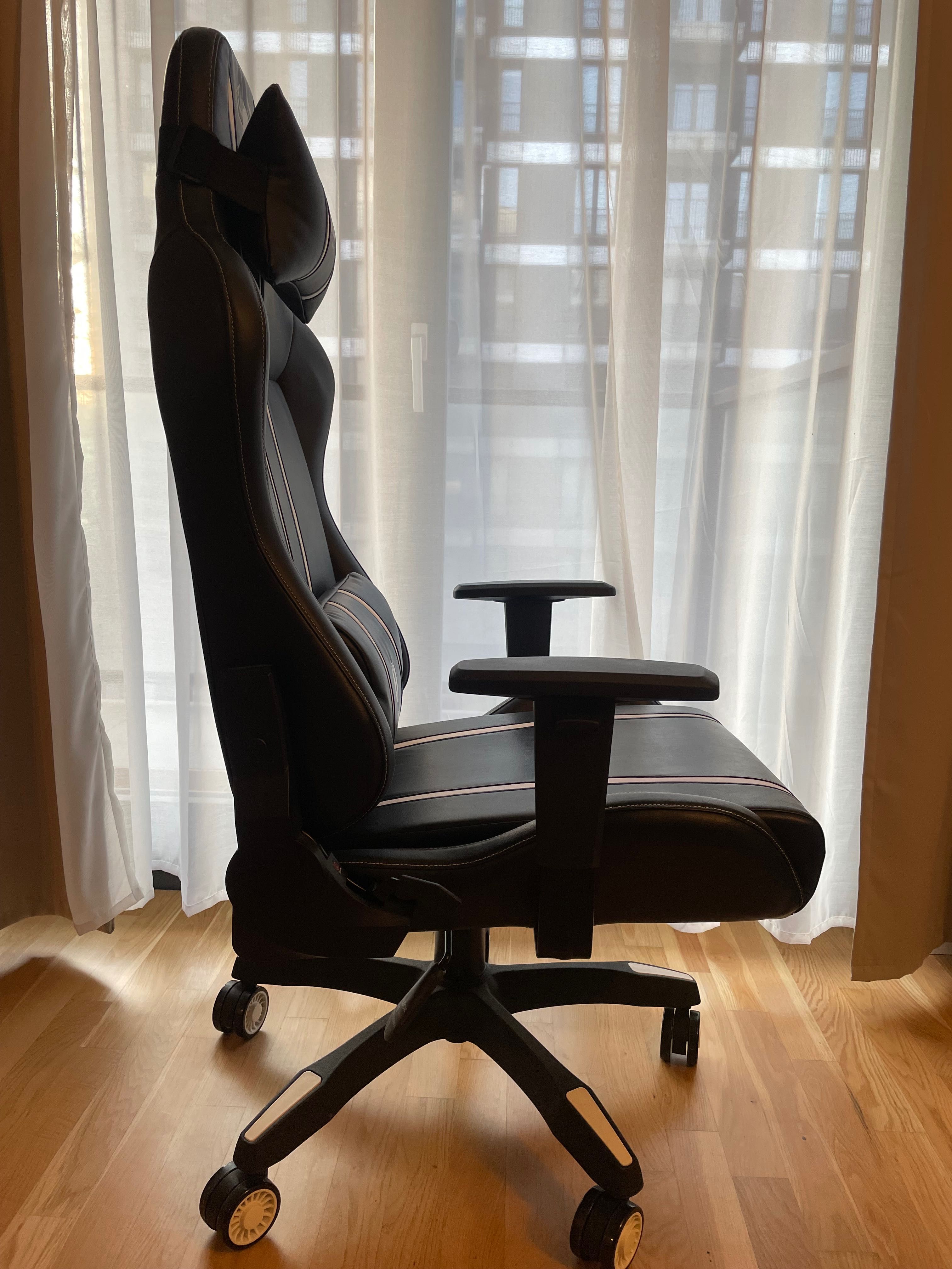 Fotel Diablo X-One 2.0 King Size, czarno-biały