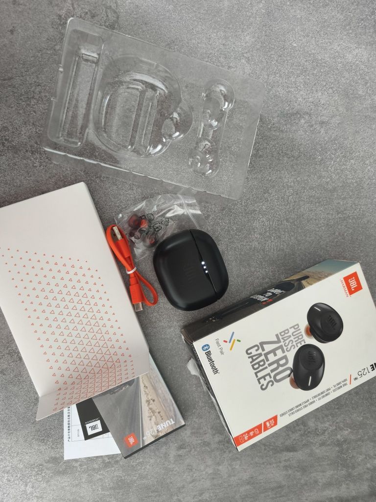Słuchawki douszne JBL TUNE 125 TWS