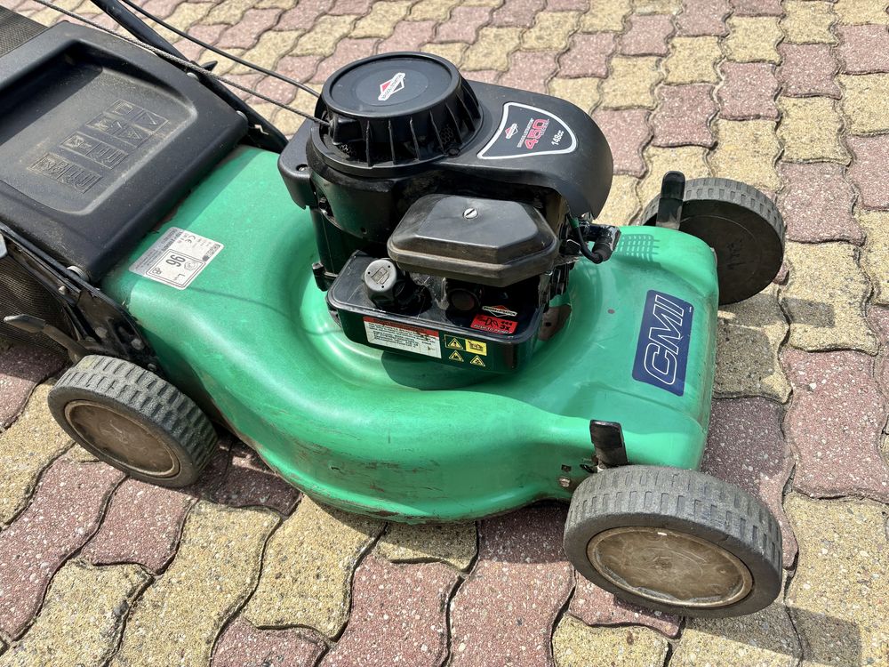 Kosiarka Briggs & Stratton CMI