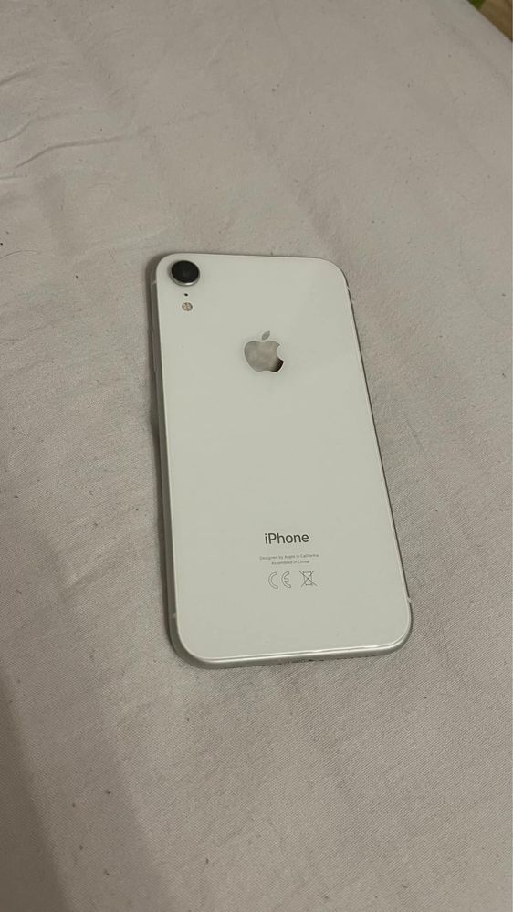 iPhone xr 128gb білий