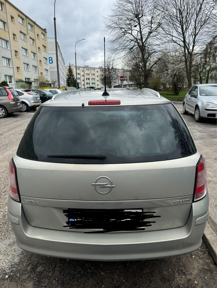 Opel ASTRA 2008 rok 1,7 CDTI