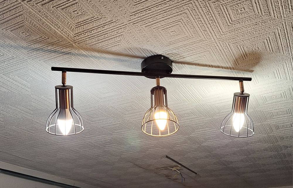 Lampa listwa sufitowa trzypunktowa