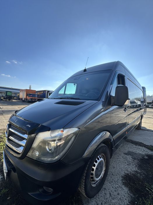 Mercedes Sprinter 319